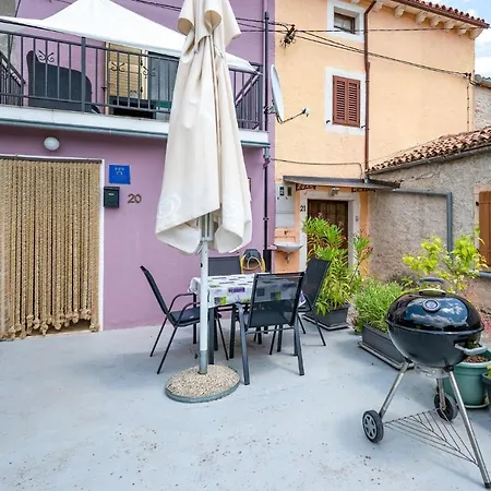 Gorgeous Home In Cokuni With Kitchen Mutvoran Exterior photo